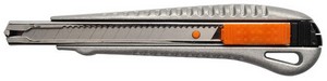 Cutter Professionnel en métal lames de 9mm FISKARS 