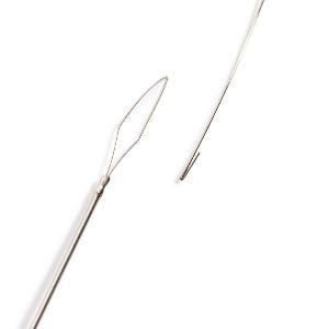 ENFILE AIGUILLE SURJETEUSE OVERLOCK