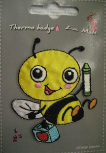 MOTIF THERMOCOLLANT  Abeille avec crayon 