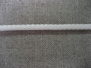Cordon d'anorack Polyester - BEIGE - 4mm - Le metre 