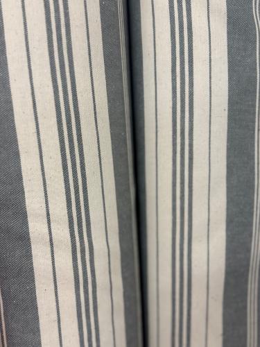 Toile matelas rayée Gris et Ecru Laize 280cm , au mètre