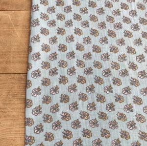 Tissu Double gaze imprimé fleurs bleu - au mètre