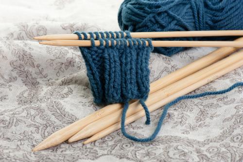 Laines à tricoter  & Accessoires pour le Tricot