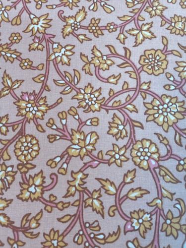 TISSU COTON ENDUIT ANTI TACHE  - FEUILLES ROSE- au mètre